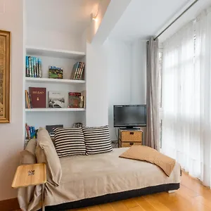  Apartment Tenderia By People